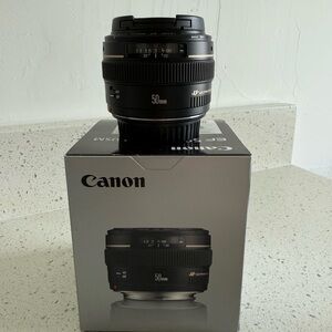 Canon Black 50mm Lens
